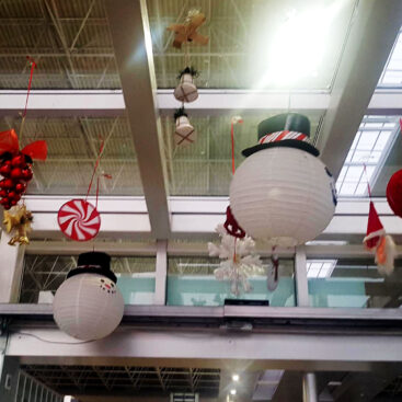 X-mas & New Year Airport Decor 2018